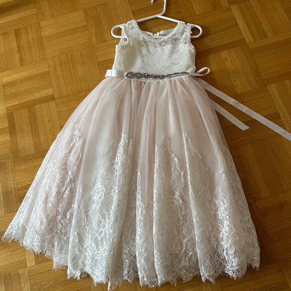 Girls dress